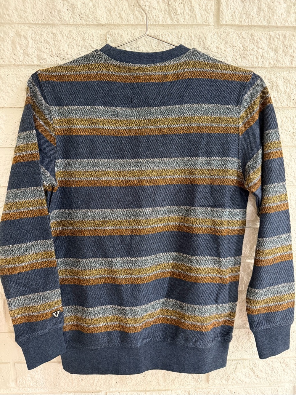 VISSLA Quiver Pocket Blue Striped Crewneck Sweatshirt with Stripes - Picture 5 of 5